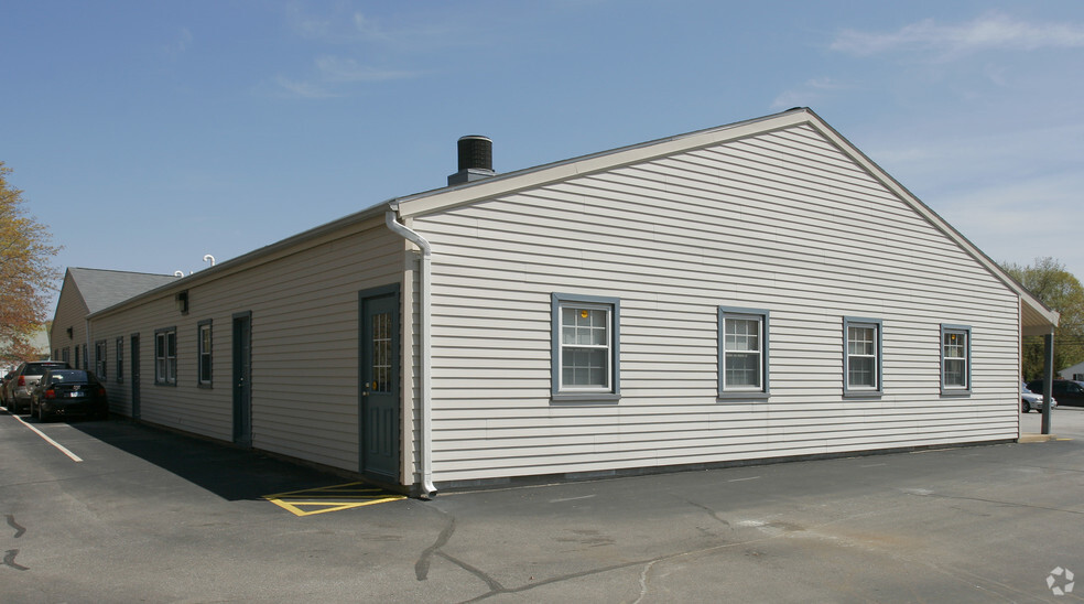 131 Boston Post Rd, East Lyme, CT for lease - Building Photo - Image 3 of 19