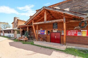 Oxbow Inn & Saloon - Commercial Real Estate