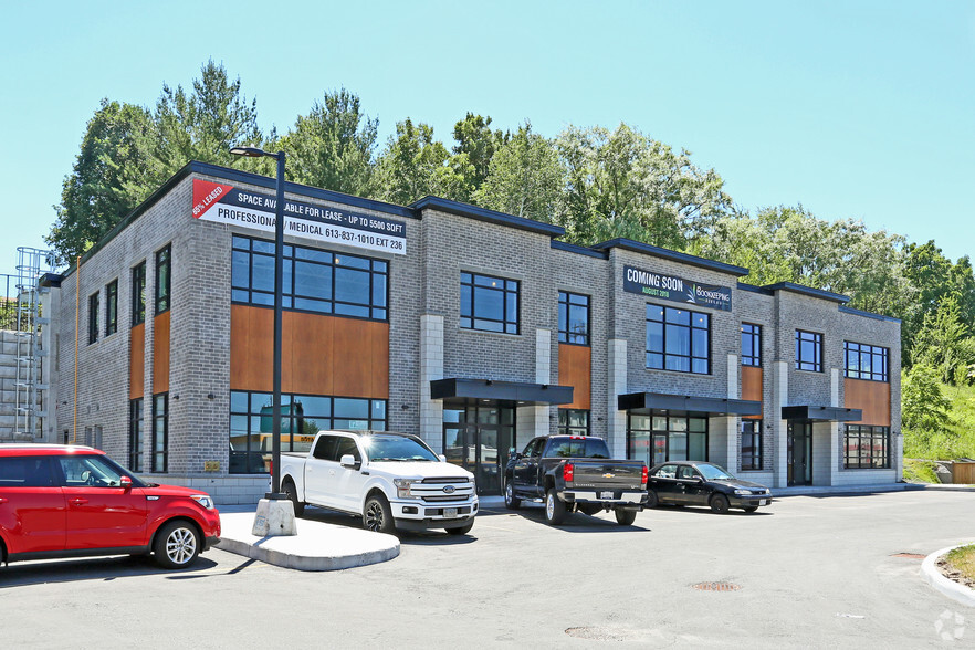 2618-2628 St. Joseph Blvd, Ottawa, ON for sale - Building Photo - Image 3 of 4