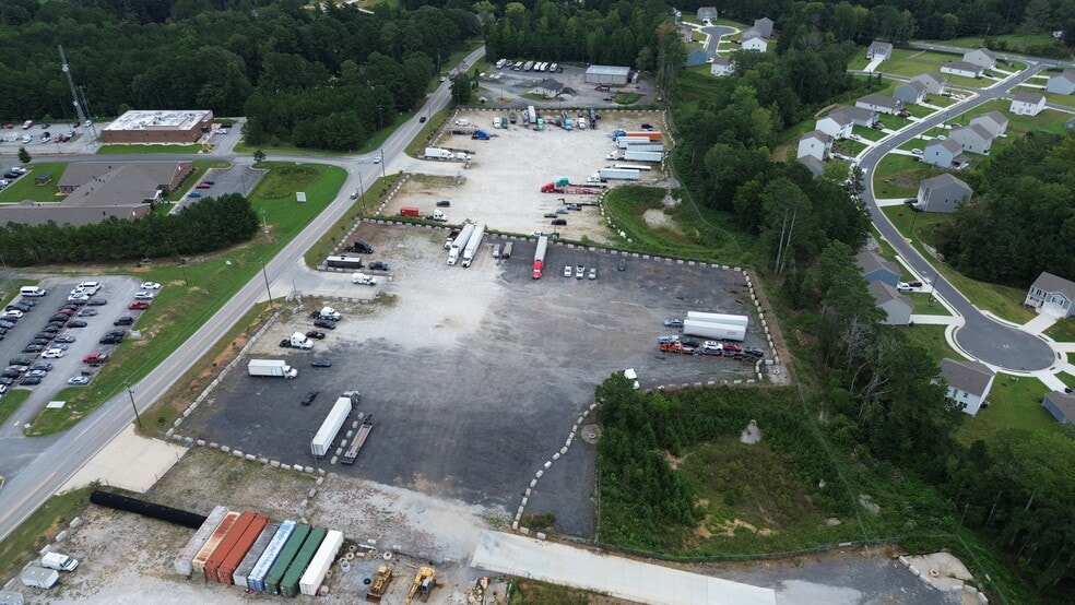 1302 Industrial Blvd N, Dallas, GA for lease - Building Photo - Image 3 of 8