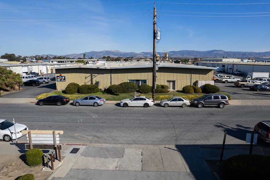 557 Brunken Ave, Salinas, CA for sale - Building Photo - Image 2 of 13
