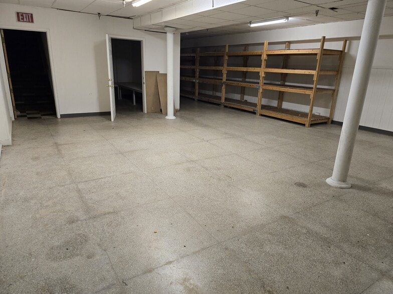 111 W Main St, Durham, NC for lease - Interior Photo - Image 2 of 6