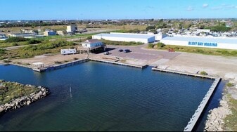 101 Skipper Ln, Corpus Christi TX - 1031 Exchange Property