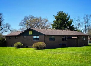 1107 N Blackhawk Blvd, Rockton, IL for lease Building Photo- Image 2 of 3