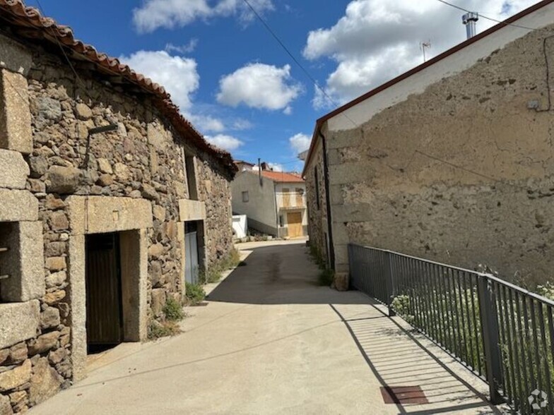 Calle Plazuelilla, 17, Gilbuena, Ávila for sale - Building Photo - Image 2 of 6