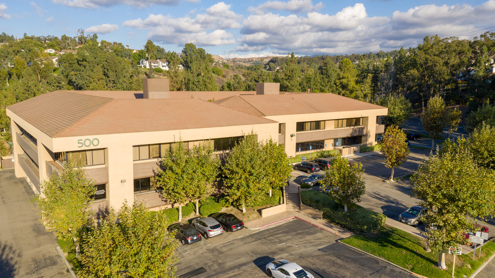 500 S Anaheim Hills Rd, Anaheim, CA for lease - Building Photo - Image 1 of 5