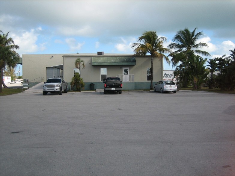 121 Overseas Hwy, Key West, FL for lease - Building Photo - Image 2 of 27