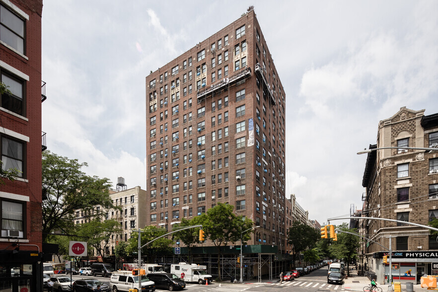 968-974 Amsterdam Ave, New York, NY for sale - Primary Photo - Image 1 of 1