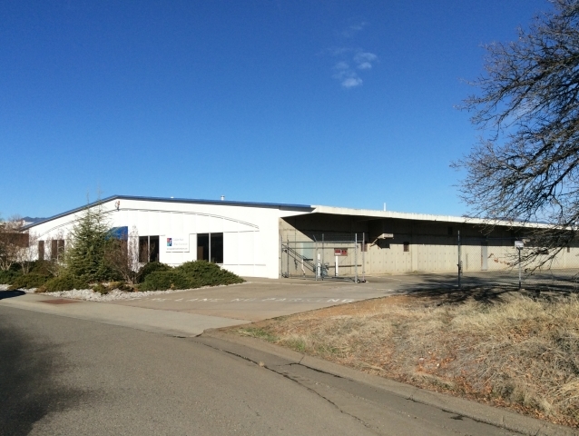 5070 Mountain Lakes Blvd, Redding, CA for sale - Building Photo - Image 2 of 5