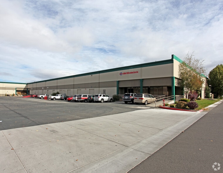 800-890 E Glendale Ave, Sparks, NV for lease - Primary Photo - Image 1 of 6