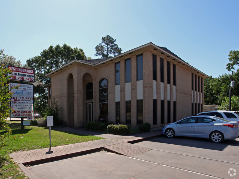 409 N Loop 336 E, Conroe, TX for lease - Primary Photo - Image 1 of 8