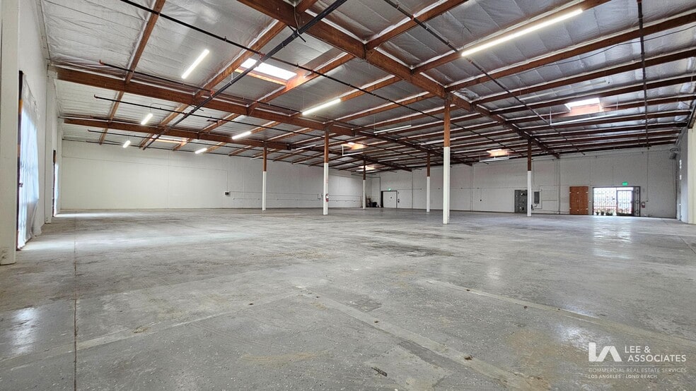 1904 E Dominguez St, Carson, CA for lease - Interior Photo - Image 3 of 5