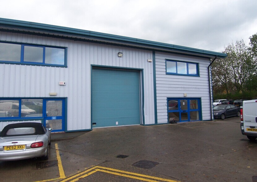 Epsom Ct, Trowbridge for lease - Building Photo - Image 2 of 12