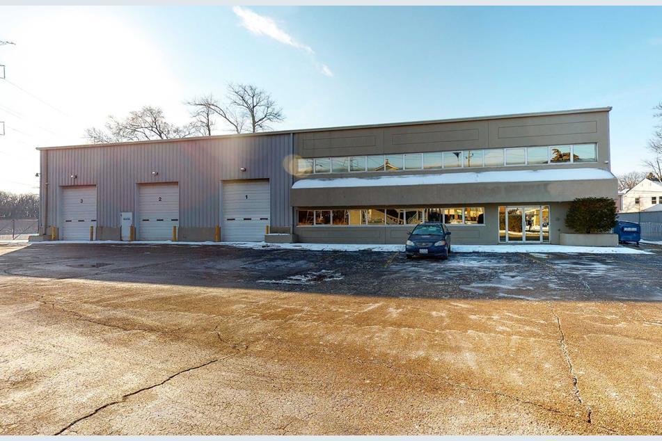 975 Rand Rd, Des Plaines, IL for sale Primary Photo- Image 1 of 1