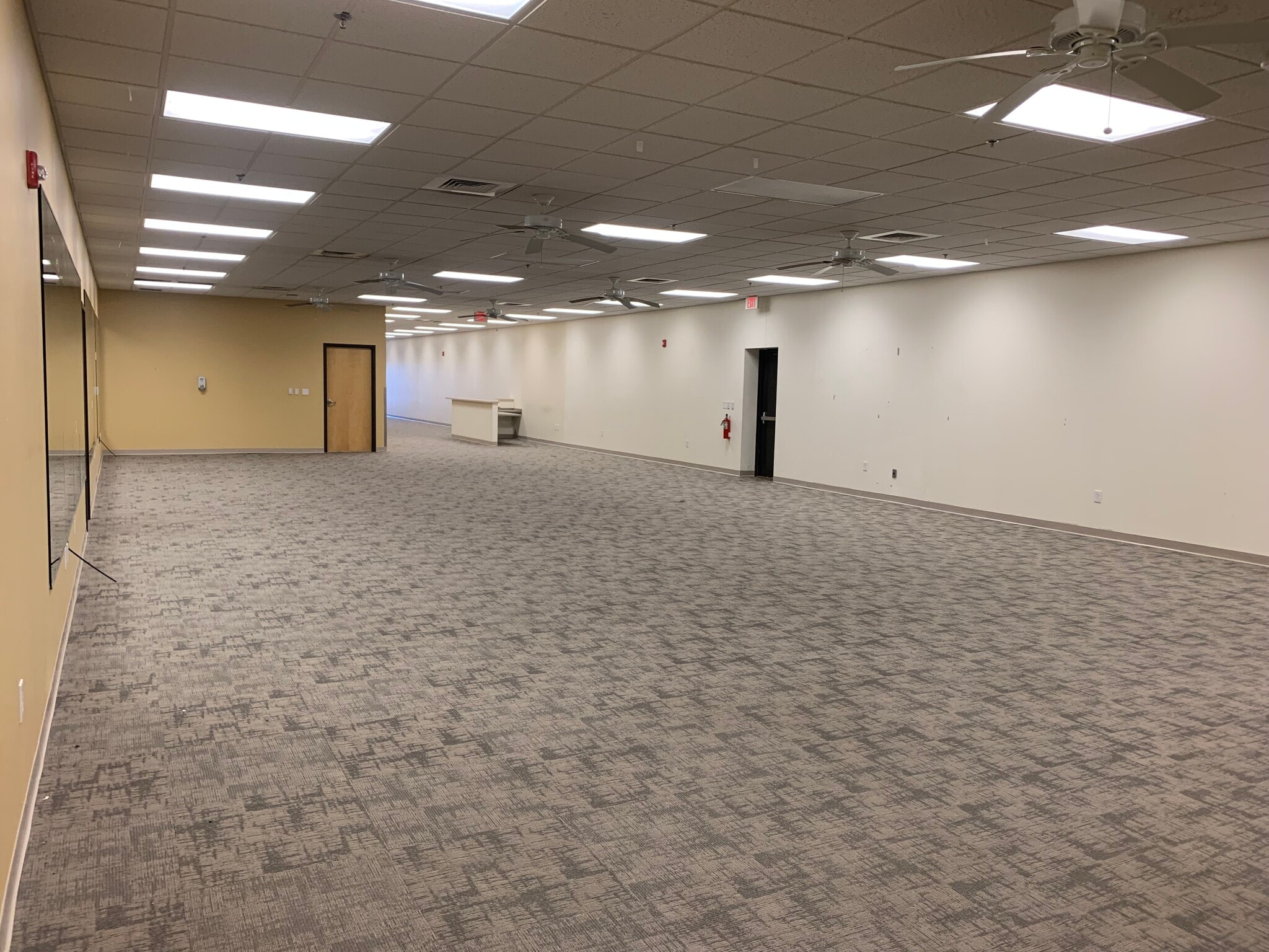6315-6359 Jahnke Rd, Richmond, VA for lease Interior Photo- Image 1 of 4
