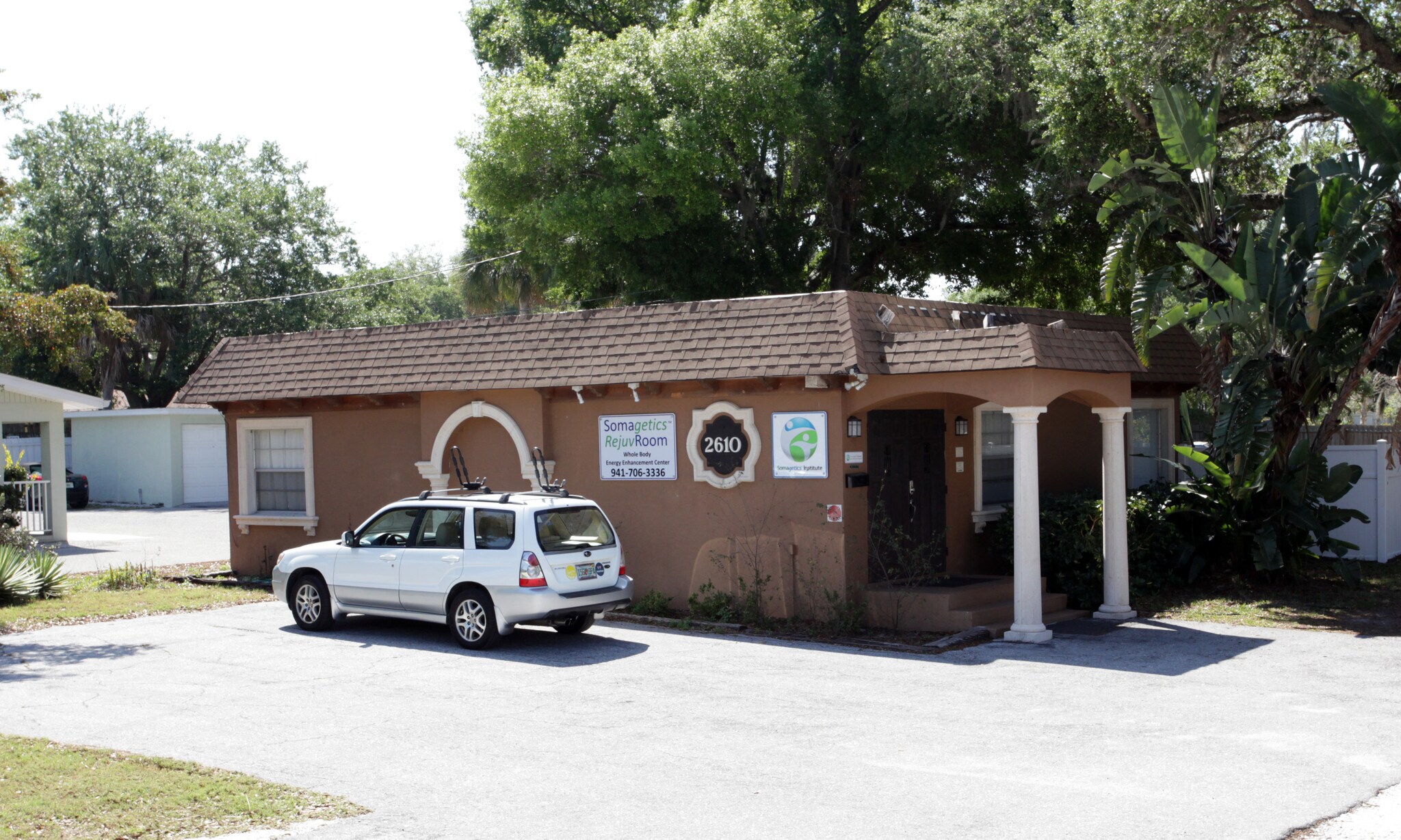 2610 Bee Ridge Rd, Sarasota, FL for sale Primary Photo- Image 1 of 1