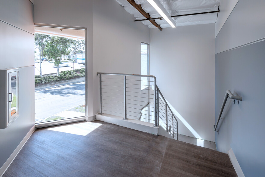 2609-2627 Manhattan Beach Blvd, Redondo Beach, CA for lease - Interior Photo - Image 2 of 7