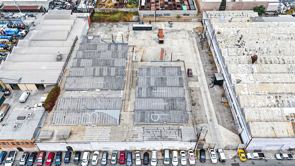 911-931 E 59th St, Los Angeles, CA for lease - Aerial - Image 3 of 6