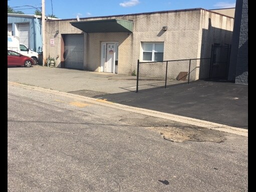 Secatoag Ave, Port Washington, NY for sale - Building Photo - Image 1 of 1