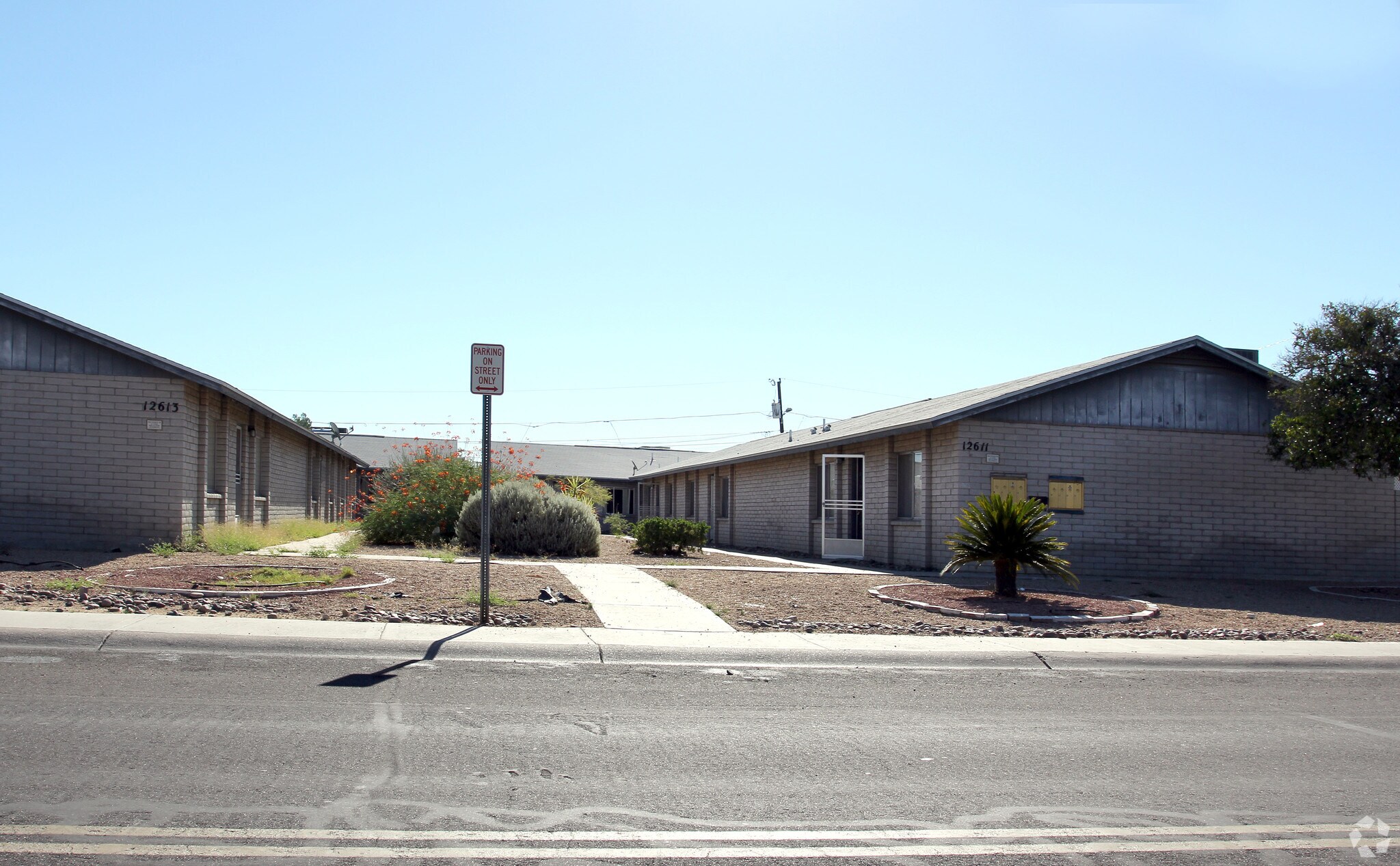 12611-13 N 113th Ave, Youngtown, AZ for sale Primary Photo- Image 1 of 1