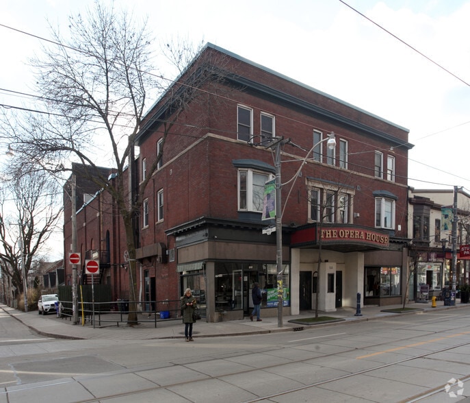 735-739 Queen St W, Toronto, ON for lease - Primary Photo - Image 1 of 2