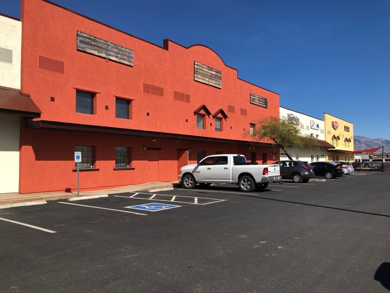 6800 N Camino Martin, Tucson, AZ for sale - Building Photo - Image 1 of 1