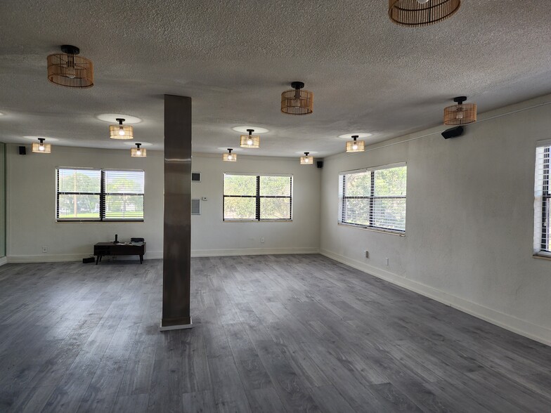 1427-1437 4th St S, Saint Petersburg, FL for lease - Interior Photo - Image 3 of 15