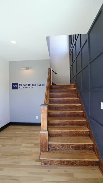 204 Mills Ave, Greenville, SC for sale - Commercial Listing Video - Image 2 of 24