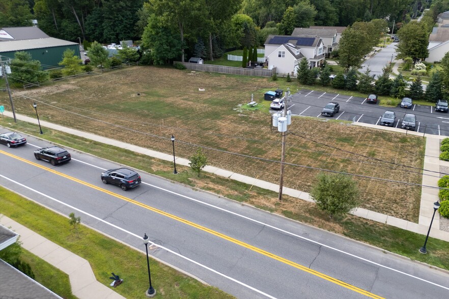 237 Washington St, Saratoga Springs, NY for sale - Primary Photo - Image 1 of 18