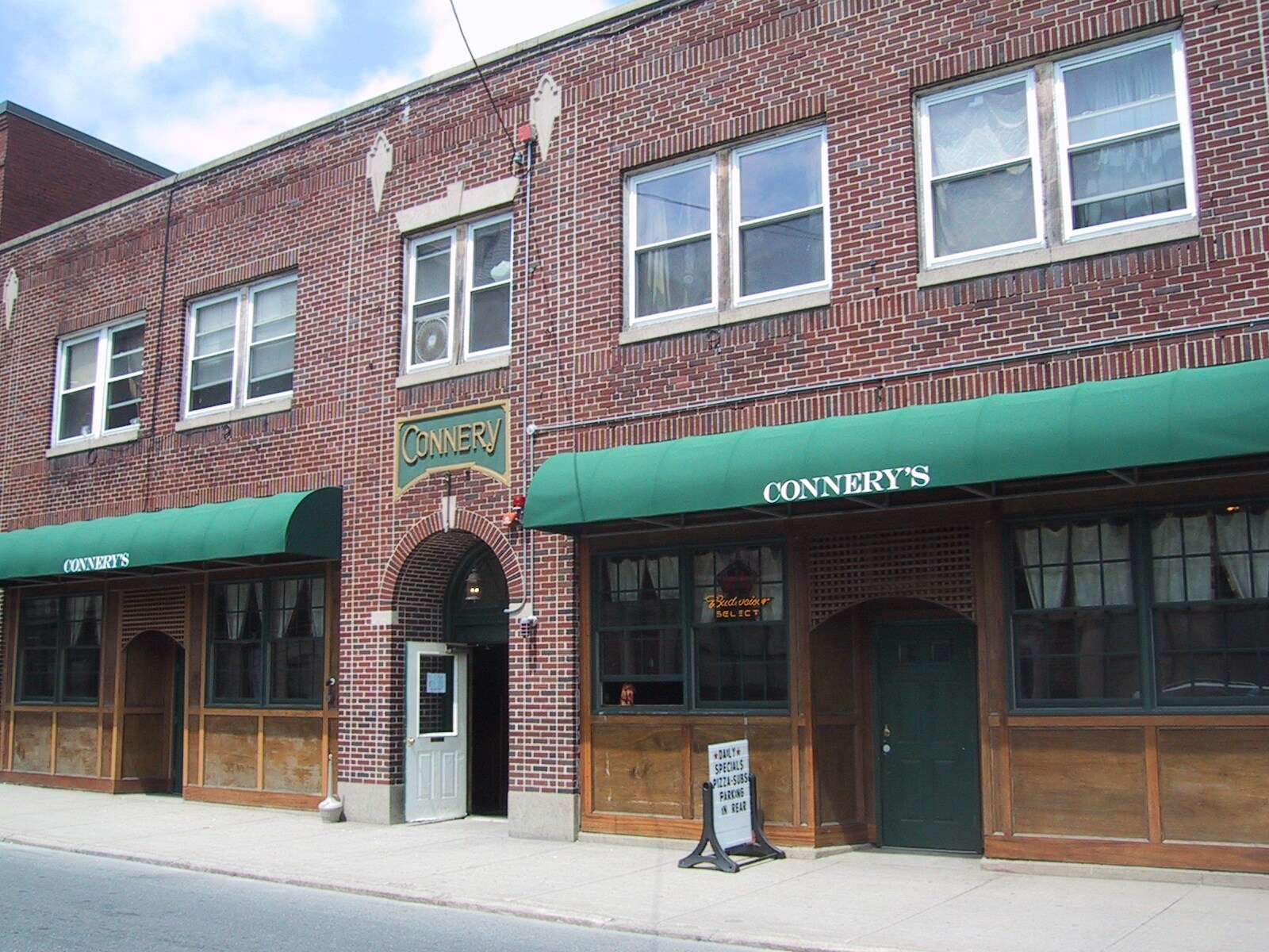 102 Irving St, Framingham, MA for sale Primary Photo- Image 1 of 1