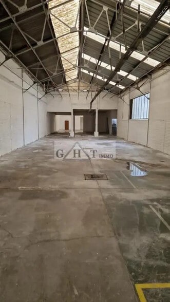 Office in Drancy for lease - Interior Photo - Image 1 of 9