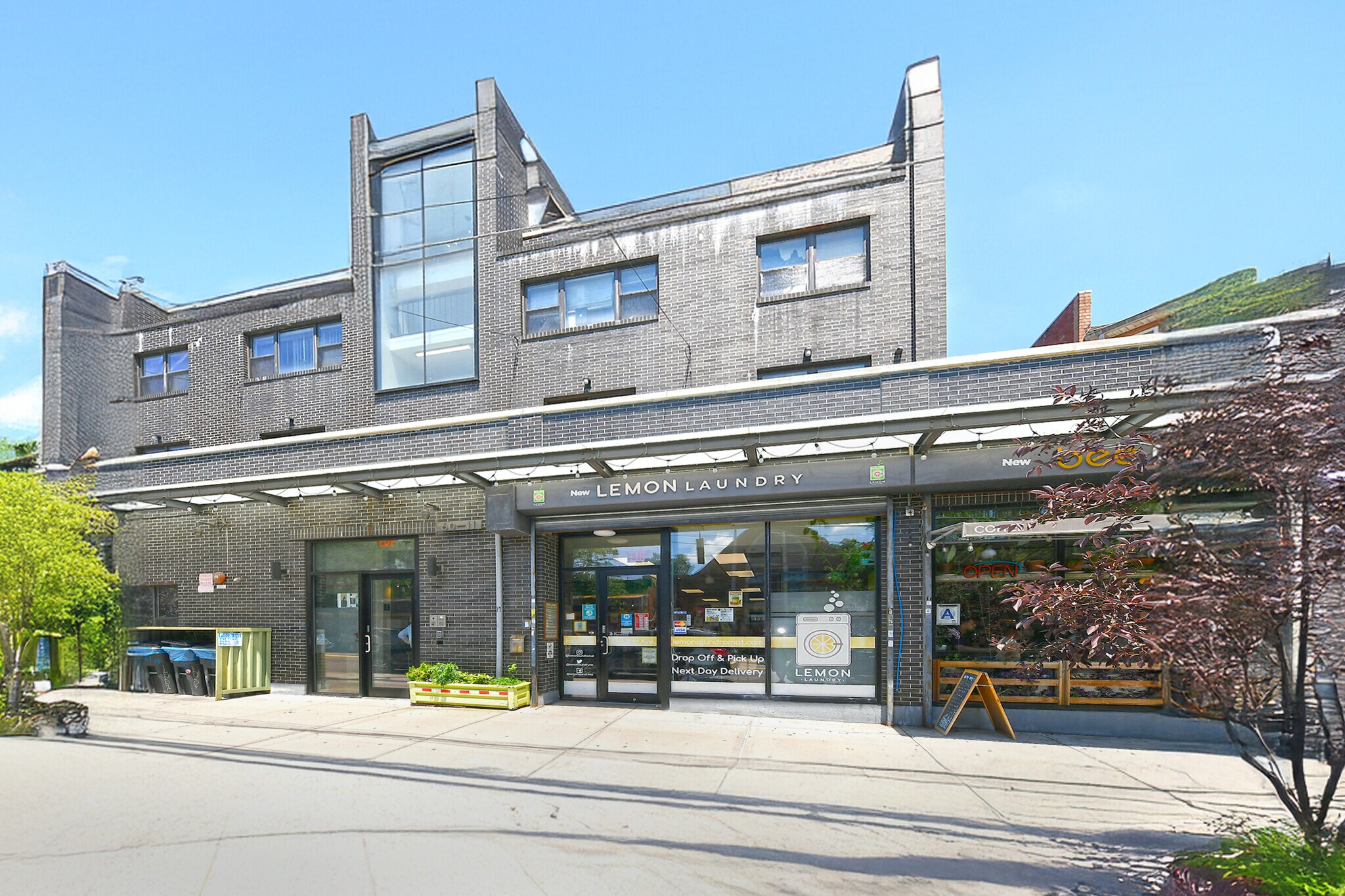 60-11 39th Ave, Woodside, NY for sale Primary Photo- Image 1 of 7