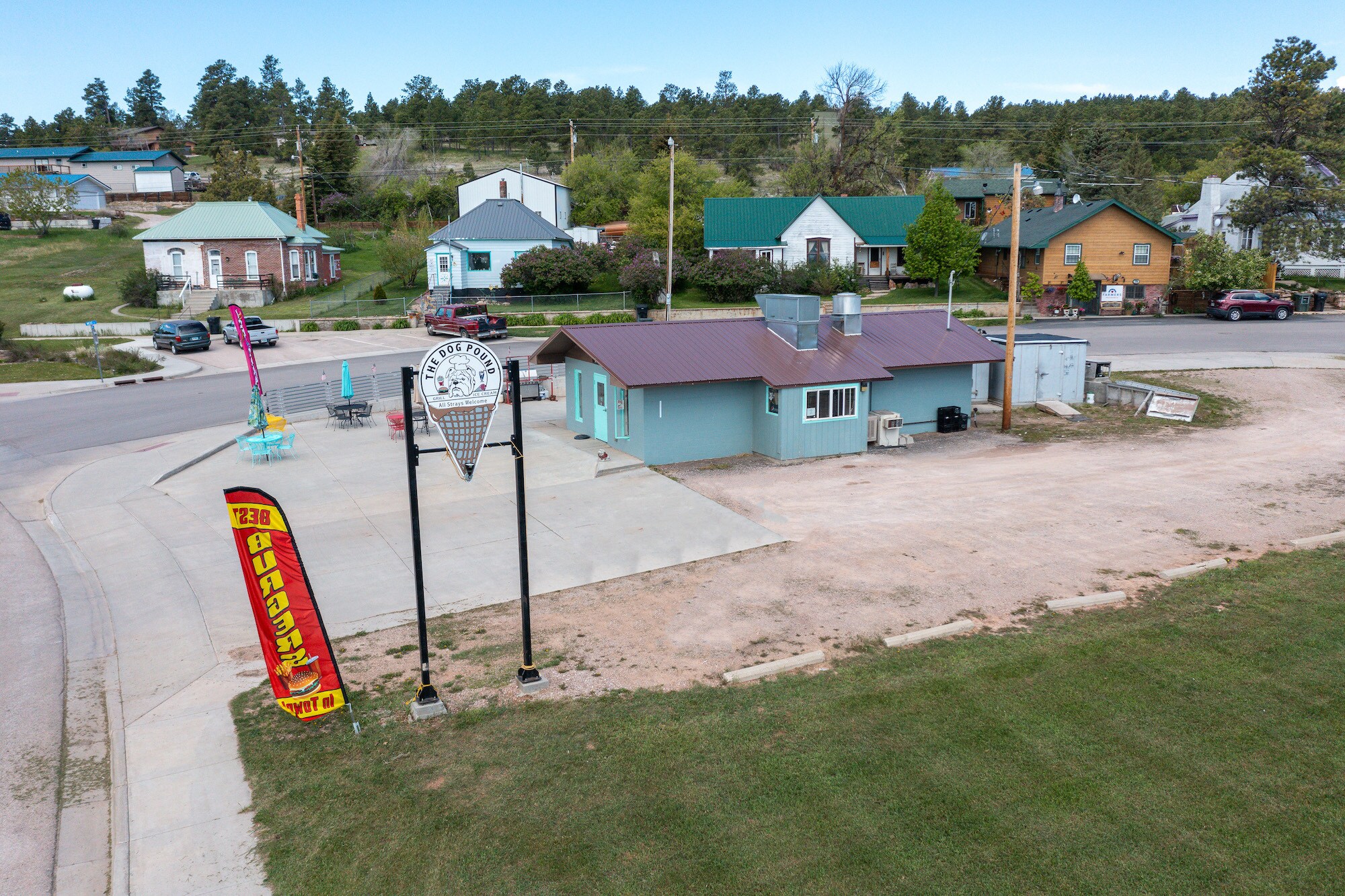 101 E Cleveland St, Sundance, WY for sale Primary Photo- Image 1 of 1