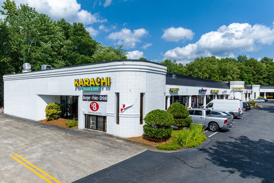 Roswell Fiesta - Storefront Property