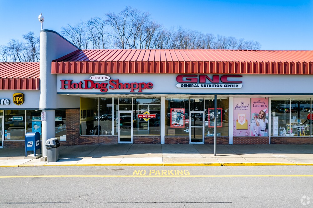 59205990 University Blvd, Coraopolis, PA 15108 Moon Plaza