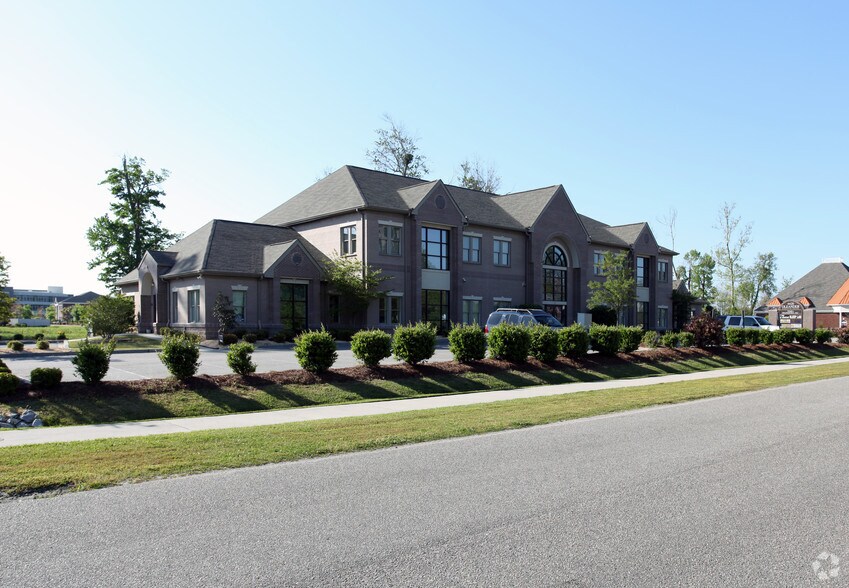 4420 Oleander Dr, Myrtle Beach, SC for sale - Building Photo - Image 1 of 6