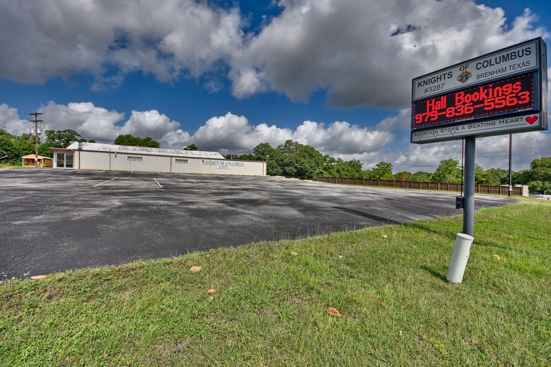 2804 Gun & Rod Rd, Brenham, TX for sale Primary Photo- Image 1 of 1