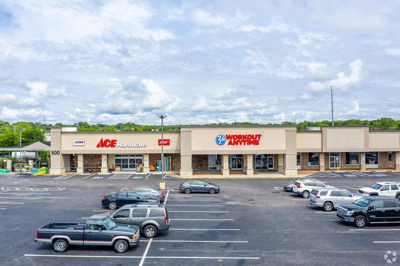 500 W Main St, Hendersonville, TN 37075 - Hendersonville Plaza | LoopNet