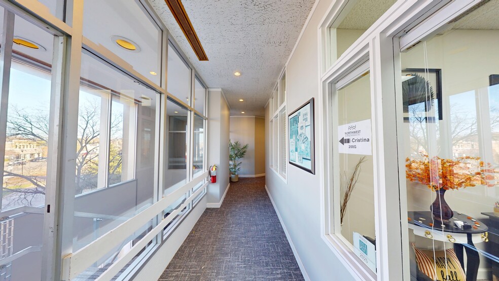 135 Park Ave, Barrington, IL for lease - Building Photo - Image 3 of 15