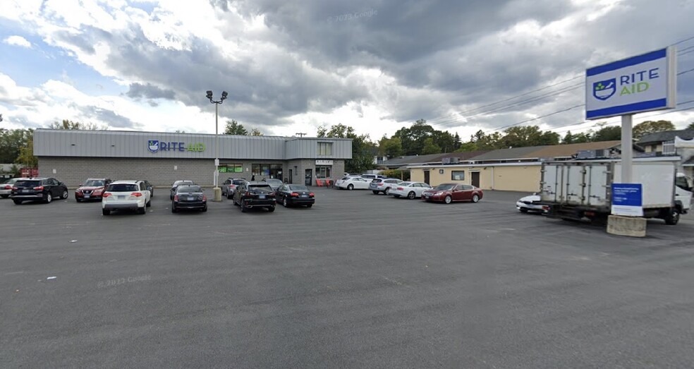 277 Fairfield Ave, Waterbury, CT for lease - Building Photo - Image 2 of 20