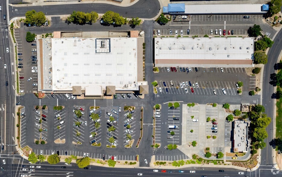 1089 Sunrise Ave, Roseville, CA for lease - Aerial - Image 3 of 4