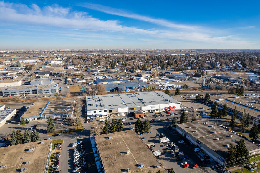 7130 Fisher Rd SE, Calgary, AB for lease - Aerial - Image 3 of 5