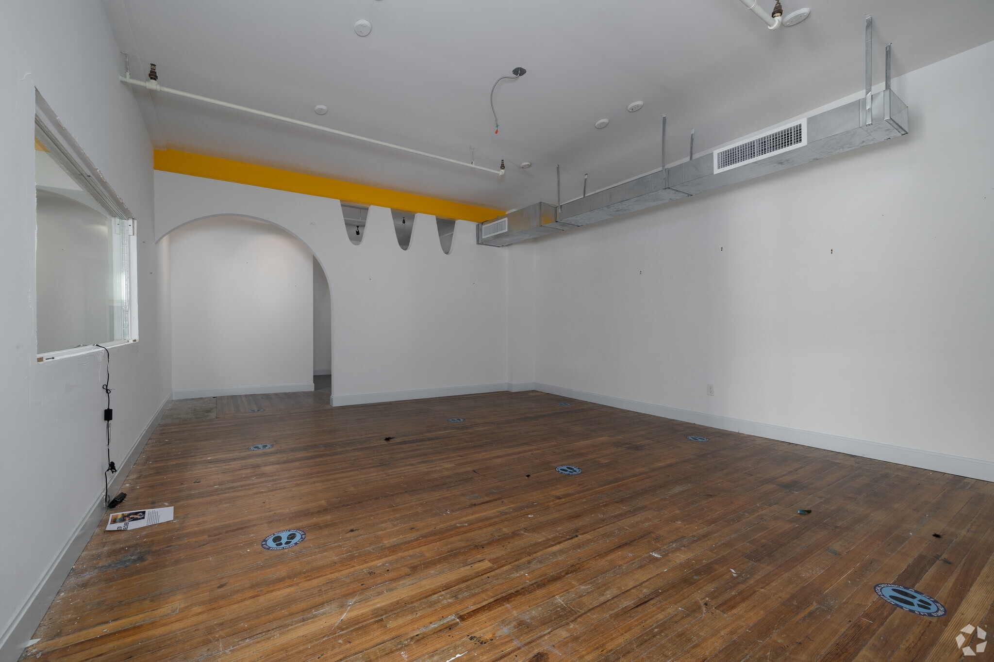 1001 Main St, Bridgeport, CT for lease Interior Photo- Image 1 of 2