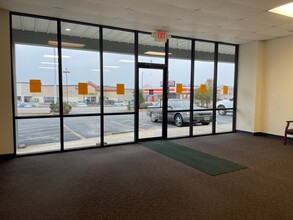 165 Southtowne Blvd, Hollister, MO for lease Interior Photo- Image 1 of 3