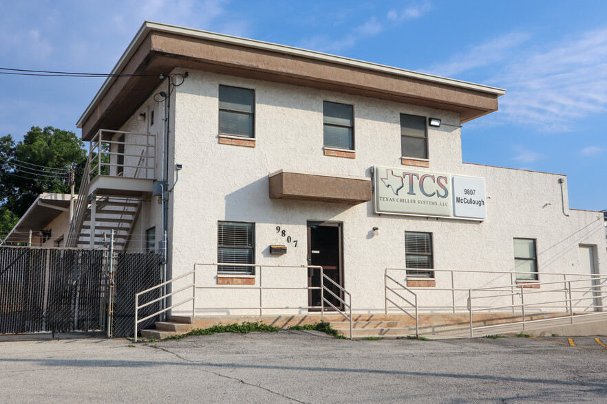 9807 McCullough Ave, San Antonio, TX for lease - Building Photo - Image 1 of 27