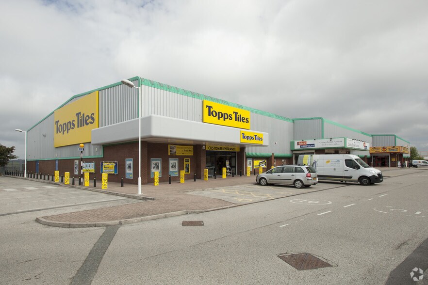 Yarrow Rd, Poole for sale - Primary Photo - Image 1 of 1