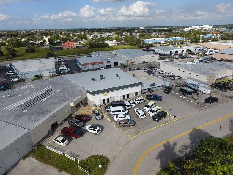 1203 SE 9th Ter, Cape Coral, FL for sale - Building Photo - Image 1 of 57