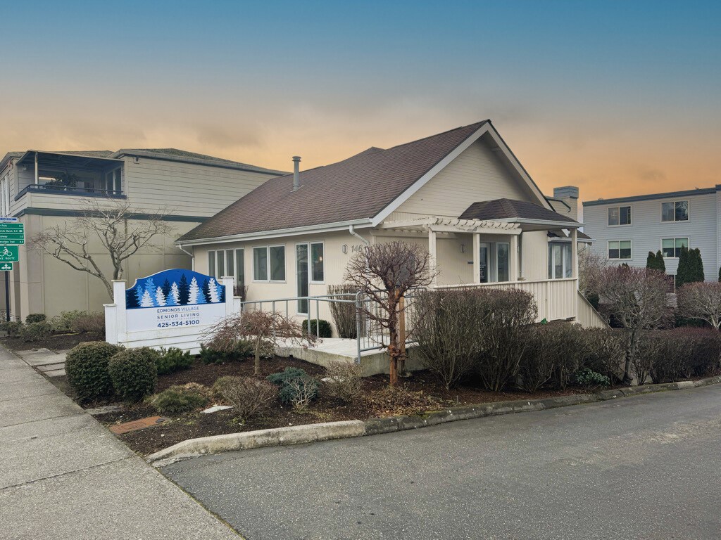 146 3rd Ave S, Edmonds, WA for lease Building Photo- Image 1 of 2
