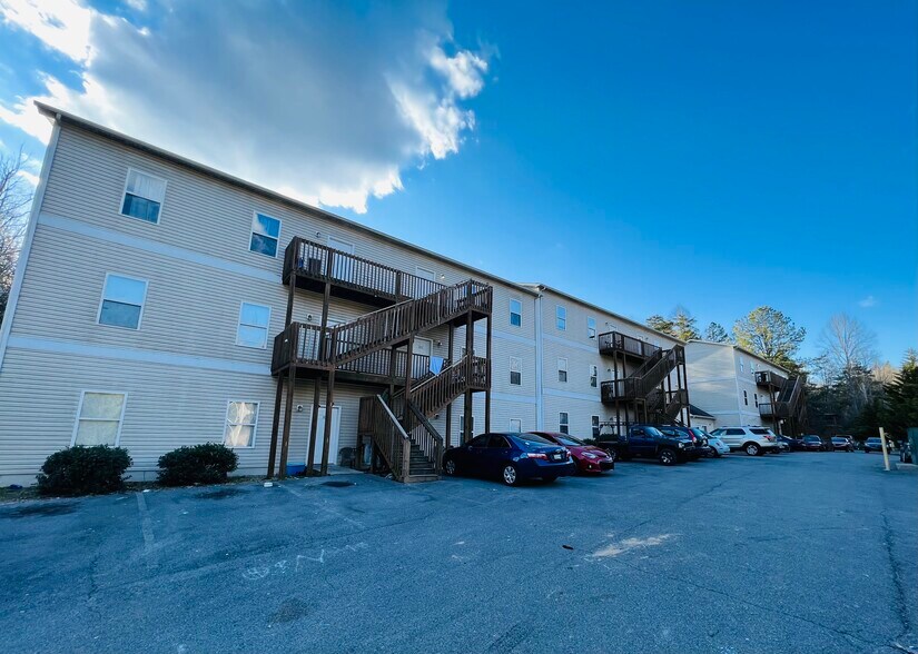 1709 Ogle Rd, Gatlinburg, TN for sale - Primary Photo - Image 1 of 1