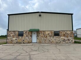 3318 Dwayne Rd, Rosharon, TX 77583 - Warehouse